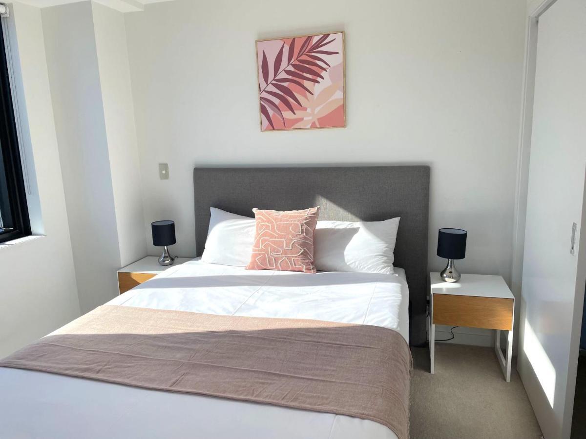 Modern 2 Bedroom Apartment 1 Minute To Skytower โอ๊คแลนด์ ภายนอก รูปภาพ